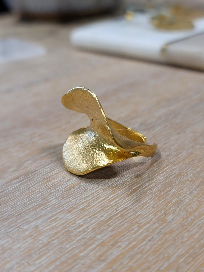 Two Seas Gold Ring