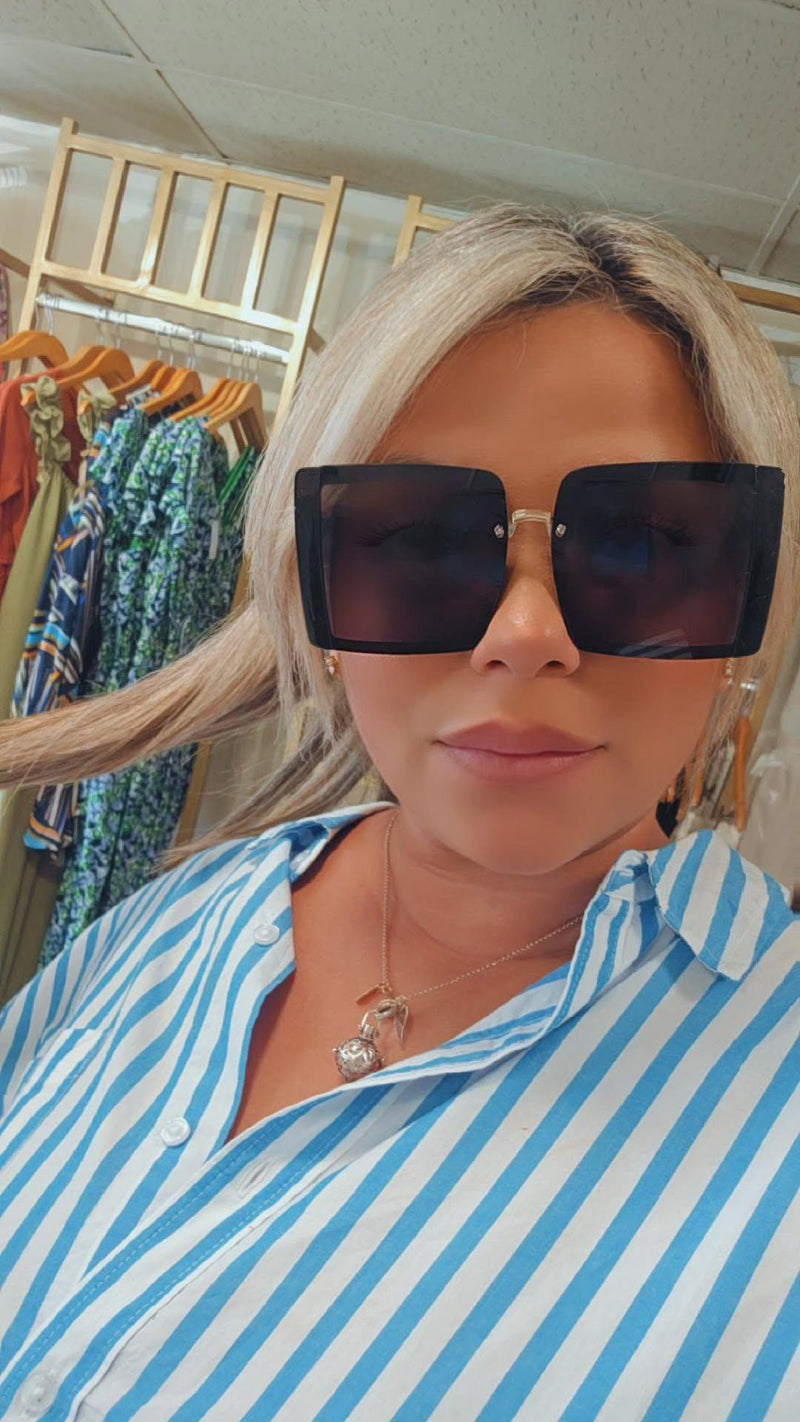 Fashionable Black Square Frame Sunglasses - vientostheshop