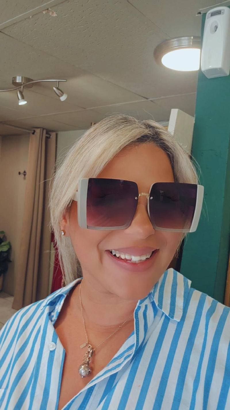 Fashionable Gray Square Frame Sunglasses - vientostheshop