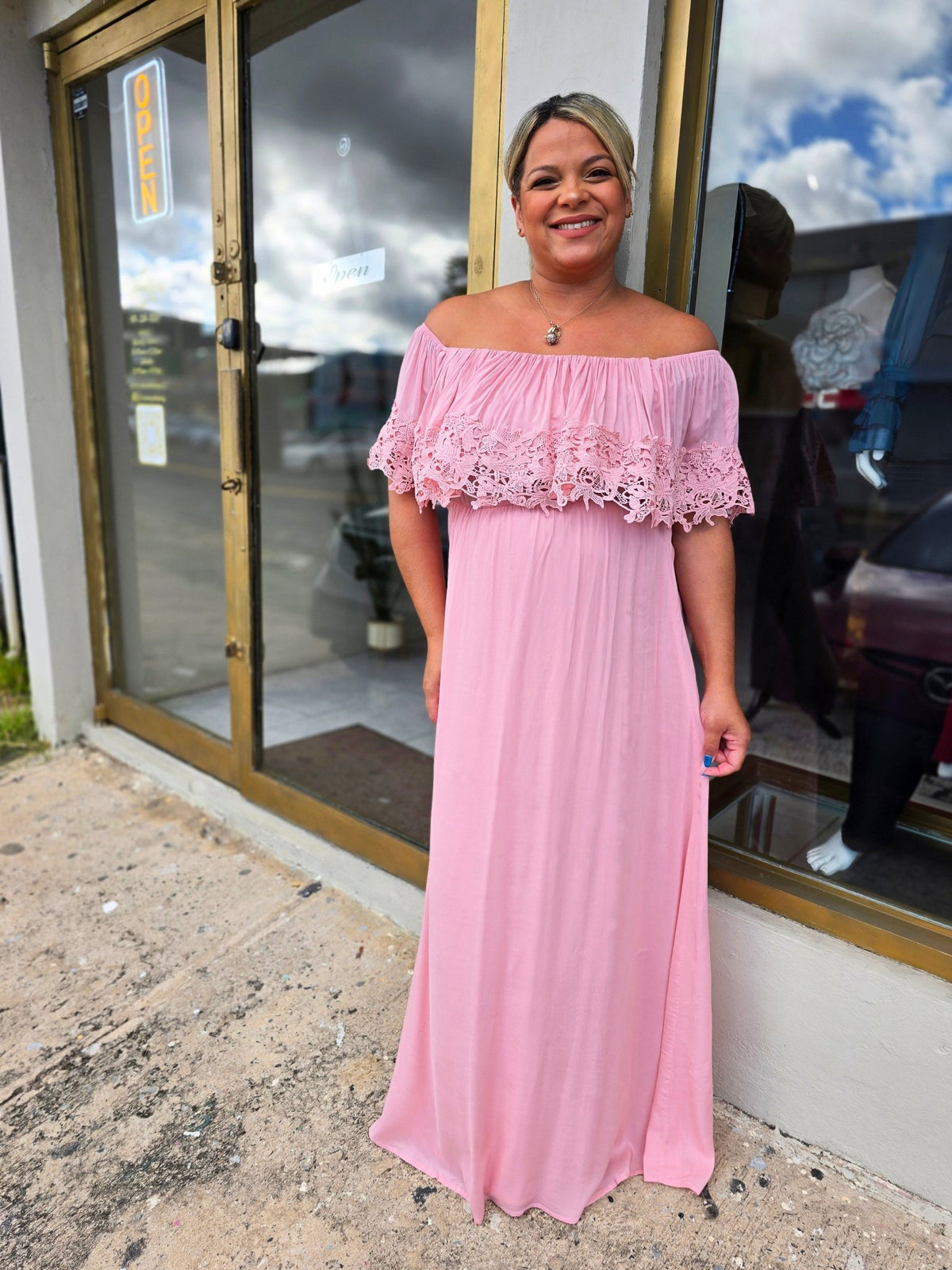 Pink Blush with Lace Maxi Dress - vientostheshop