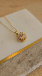 Sun Roulette With Rhinestone Necklace